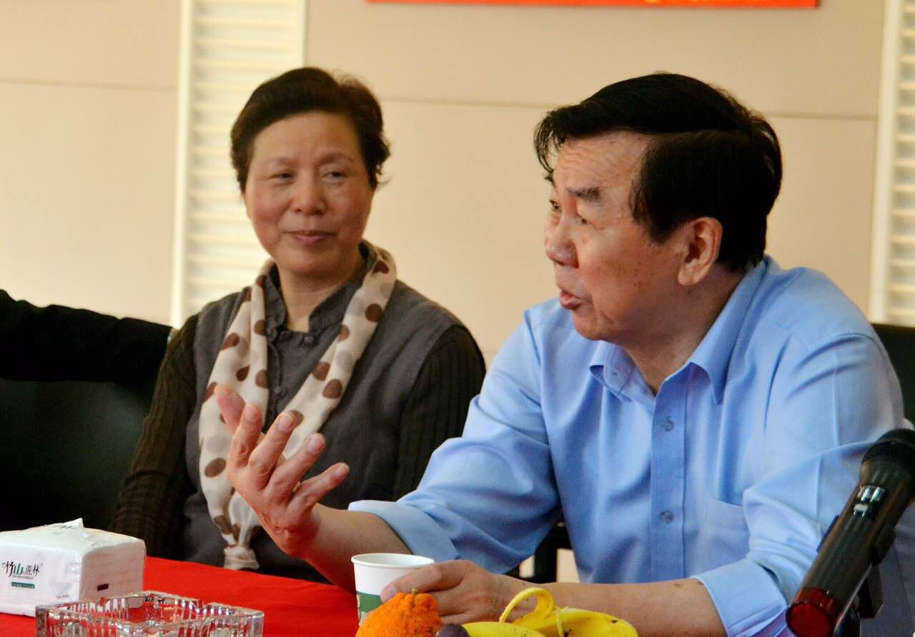 袁伟民.jpg